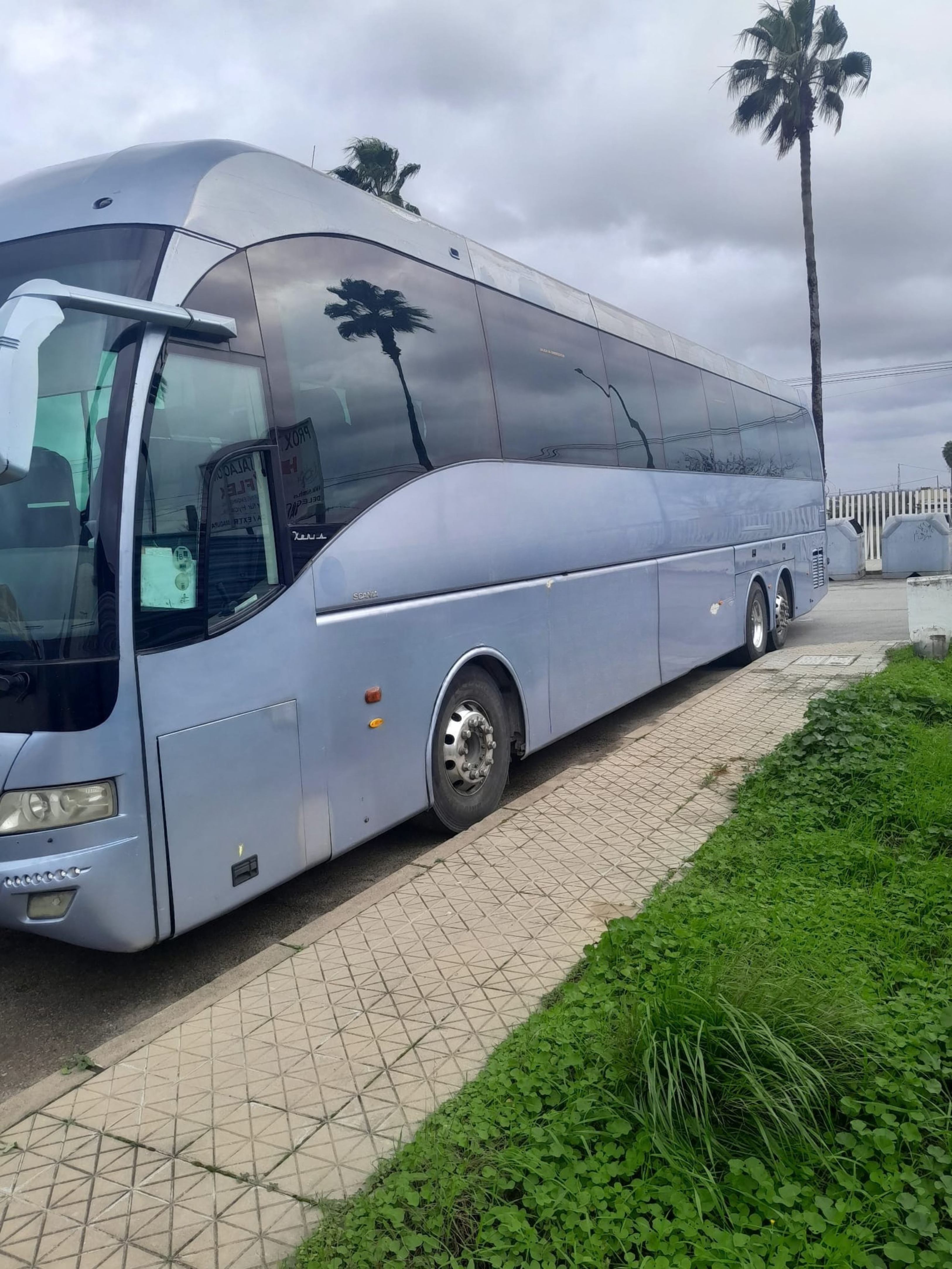 SCANIA HISPANO 56 + 1 + 1 -- 2011