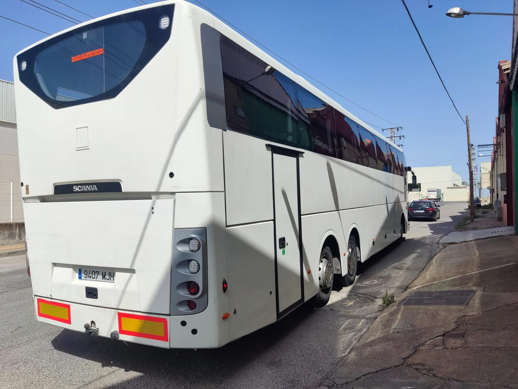 SCANIA OMNIEXPRESS 57 + 1 + 1 -- 10/2013