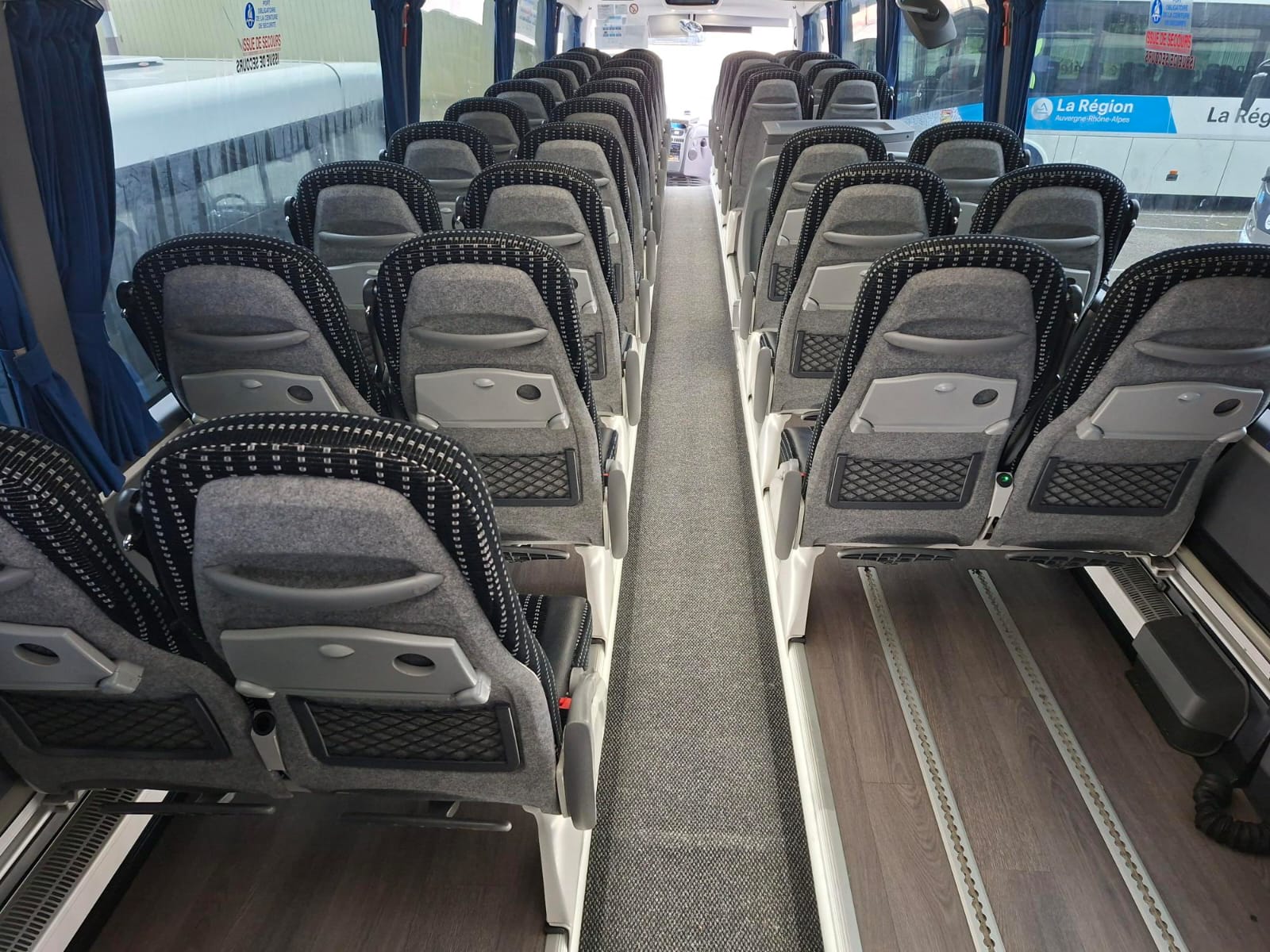 IRIZAR DAF i6 57 plazas -- 3/2019