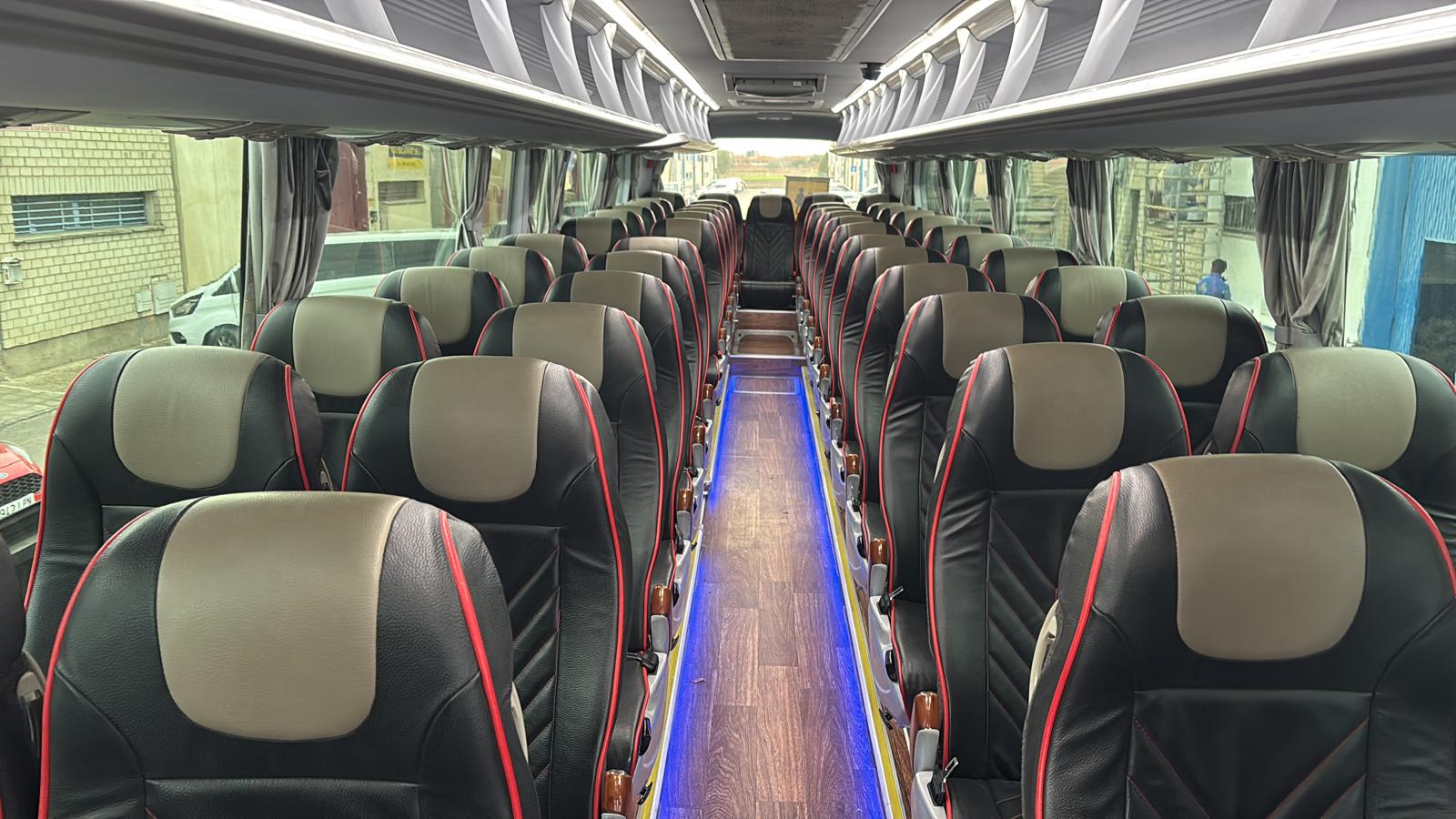 IVECO KING LONG 55 + 1 + 1 -- 7/2016