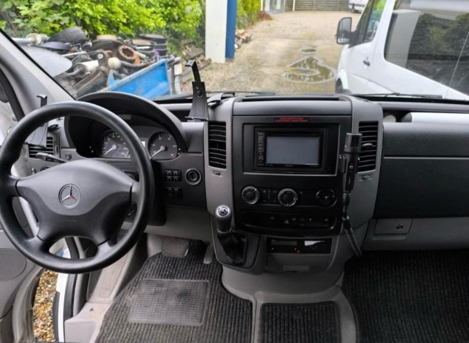 MERCEDES SPRINTER 19 + 1 -- 11/2018
