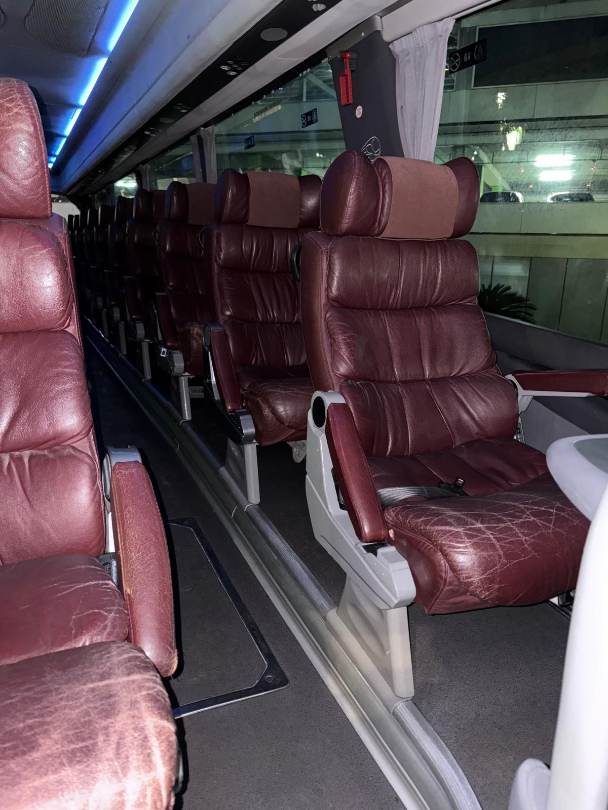 IRIZAR PB 38 + 1 + 1 VIP -- 3/2011