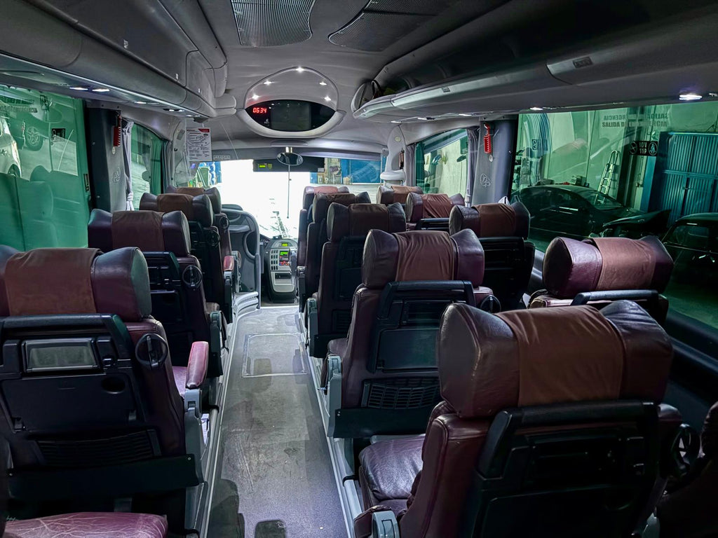 IRIZAR PB 38 + 1 + 1 VIP -- 3/2011