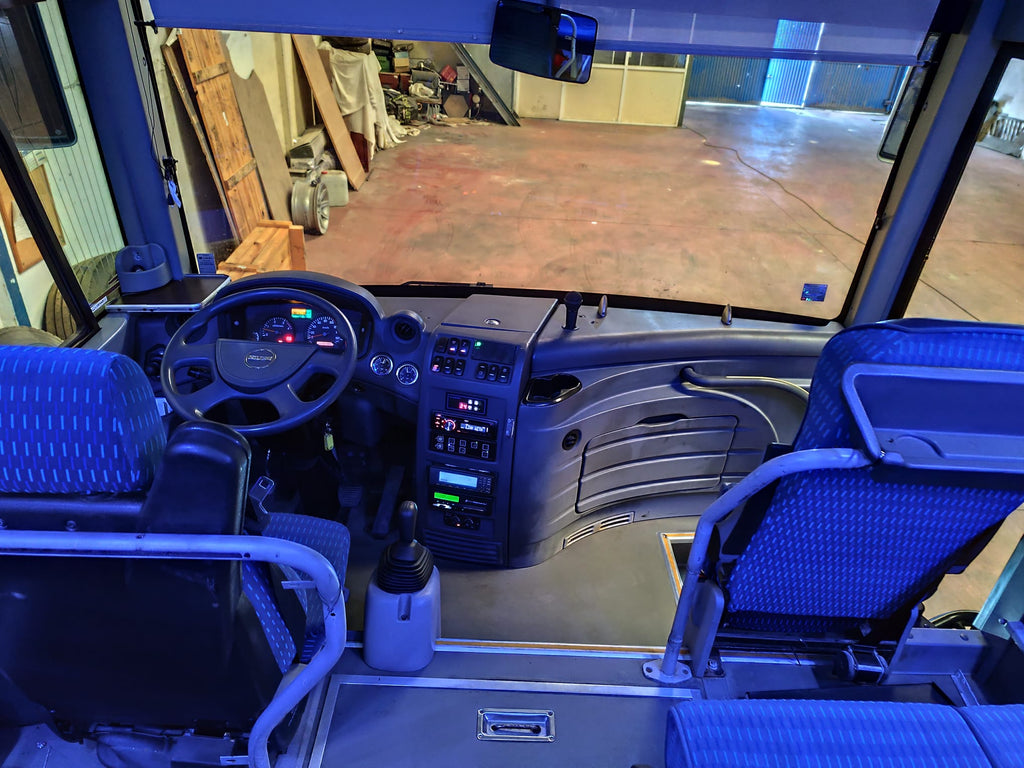 ISUZU NOVO 28p -- 12/2017