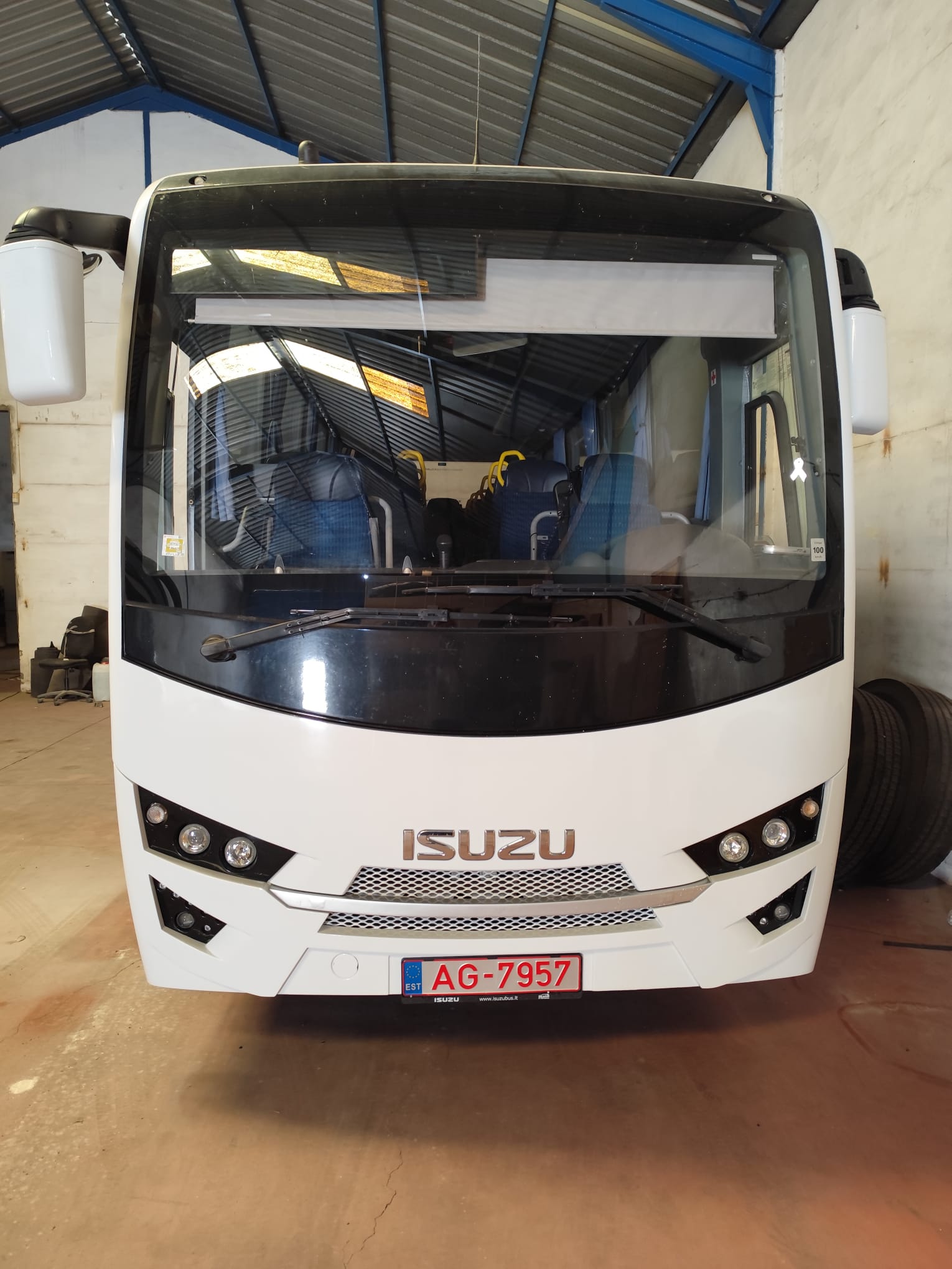 ISUZU NOVO 28p -- 12/2017