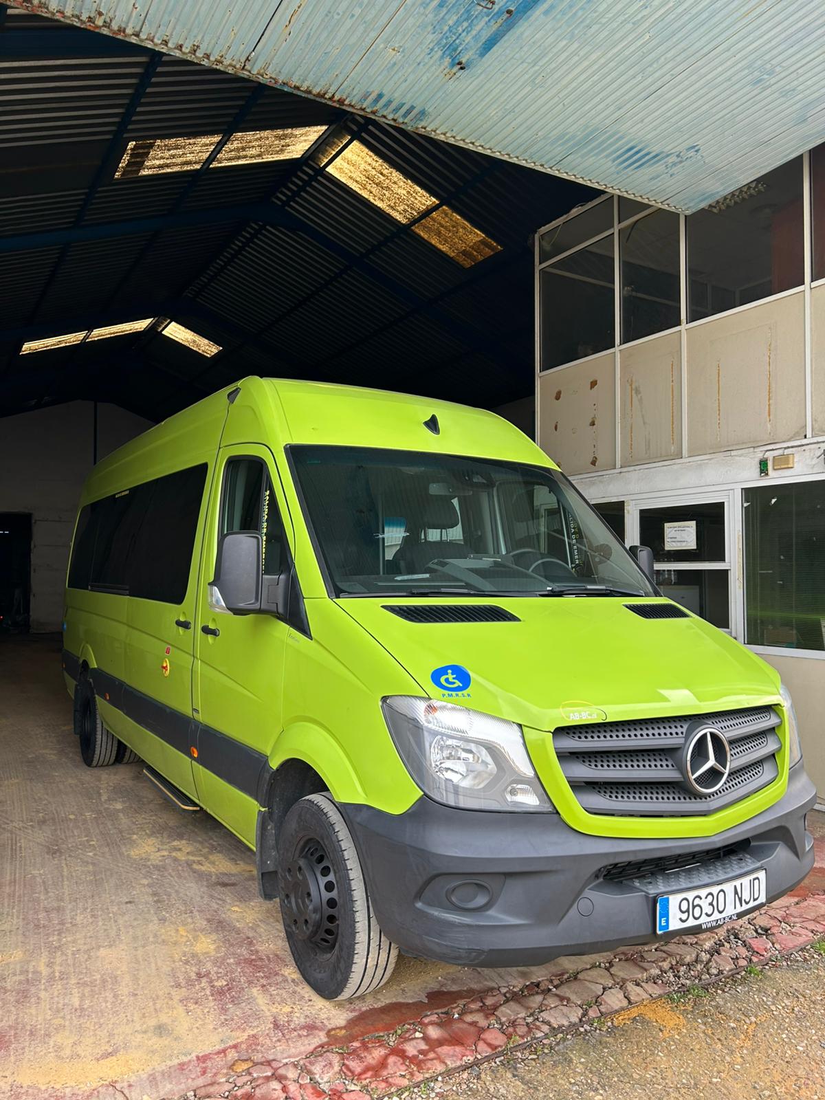 MERCEDES SPRINTER 15 + 1 + 1 (4 UNIDADES) -- 8/2017